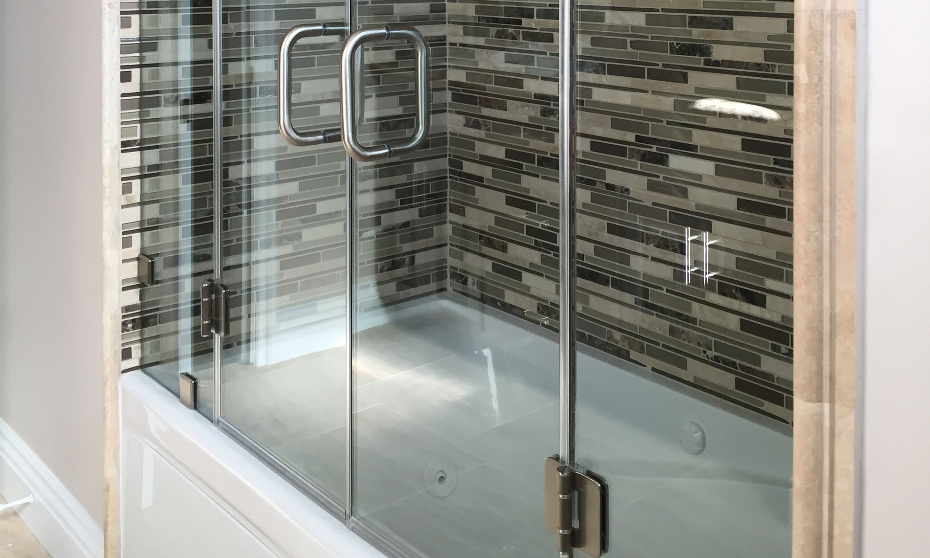 Hermosa Glass And Mirror California Frameless Shower Doors