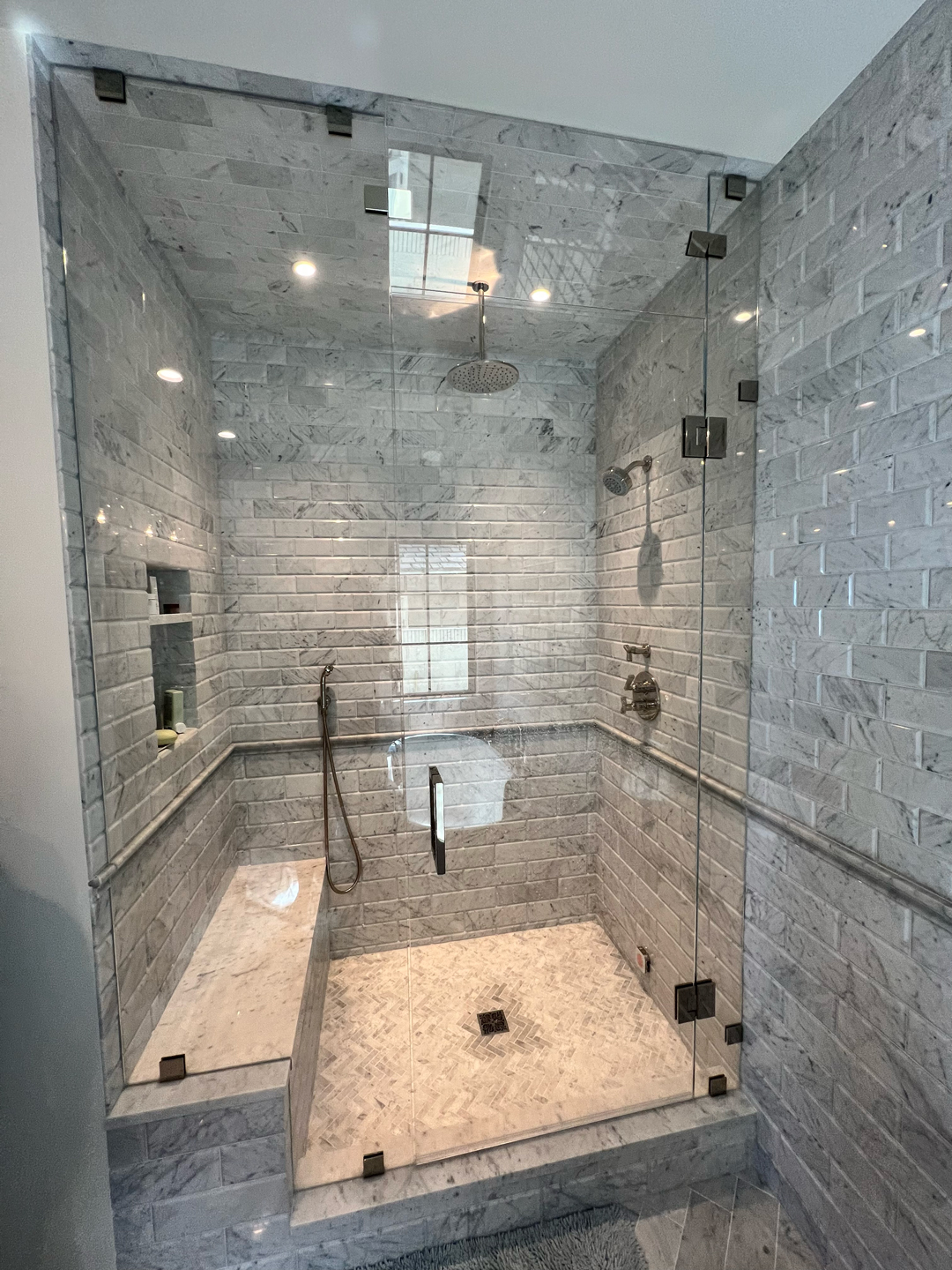 The Benefits of Installing Frameless Shower Doors in Your Home