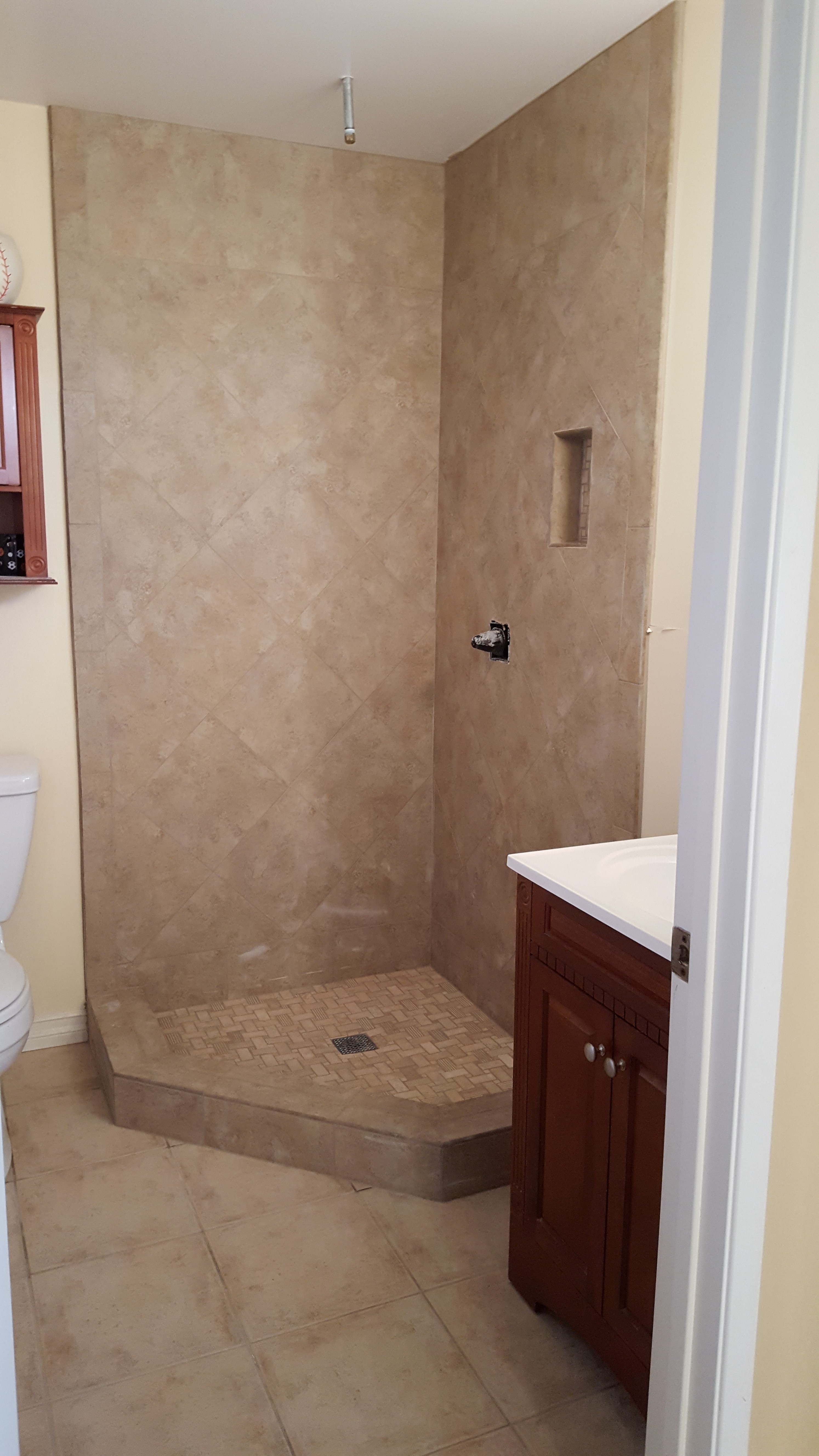 Public Showers In California - cx3ea13